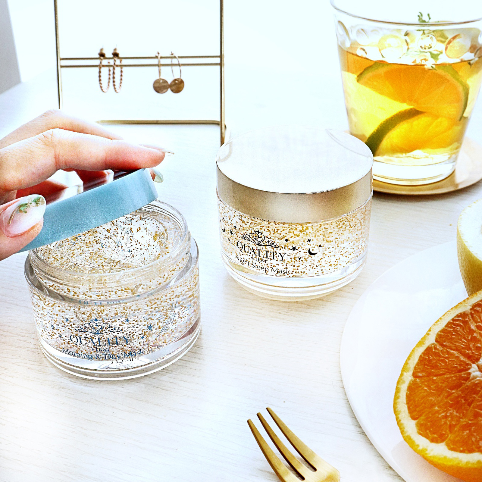 Увлажняющая дневная маска для лица с витамином С Кволити Фест, Quality First Morning&Day Mask.