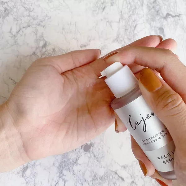 Лифтинговый серум для кожи лица Лежу, Lejeu Face Up Serum.