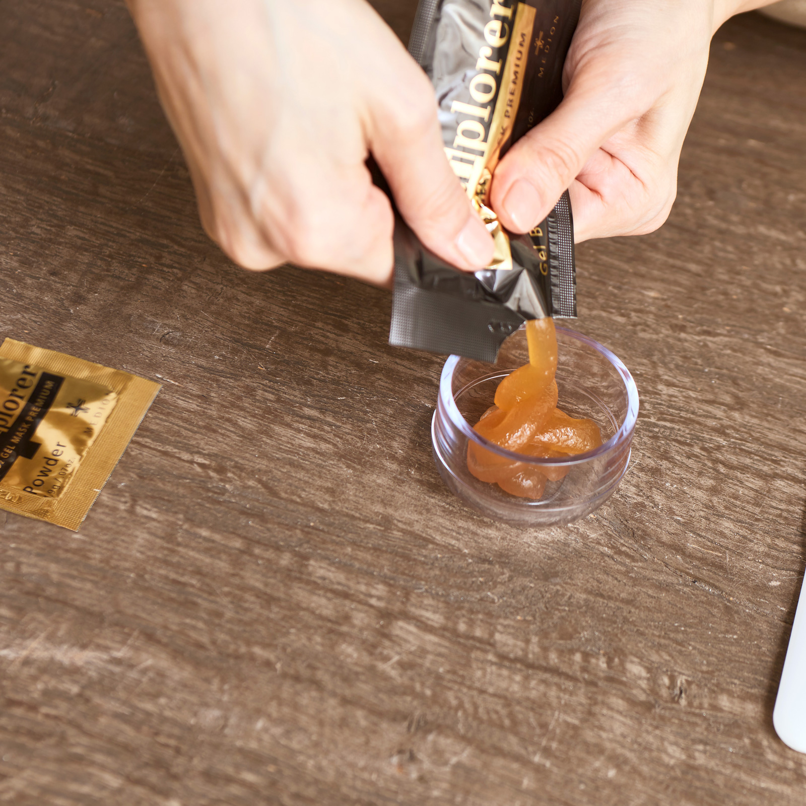 Премиальная гелевая маска СО2 для лица Медиплорер, Mediplorer CO2 Gel Mask Premium.