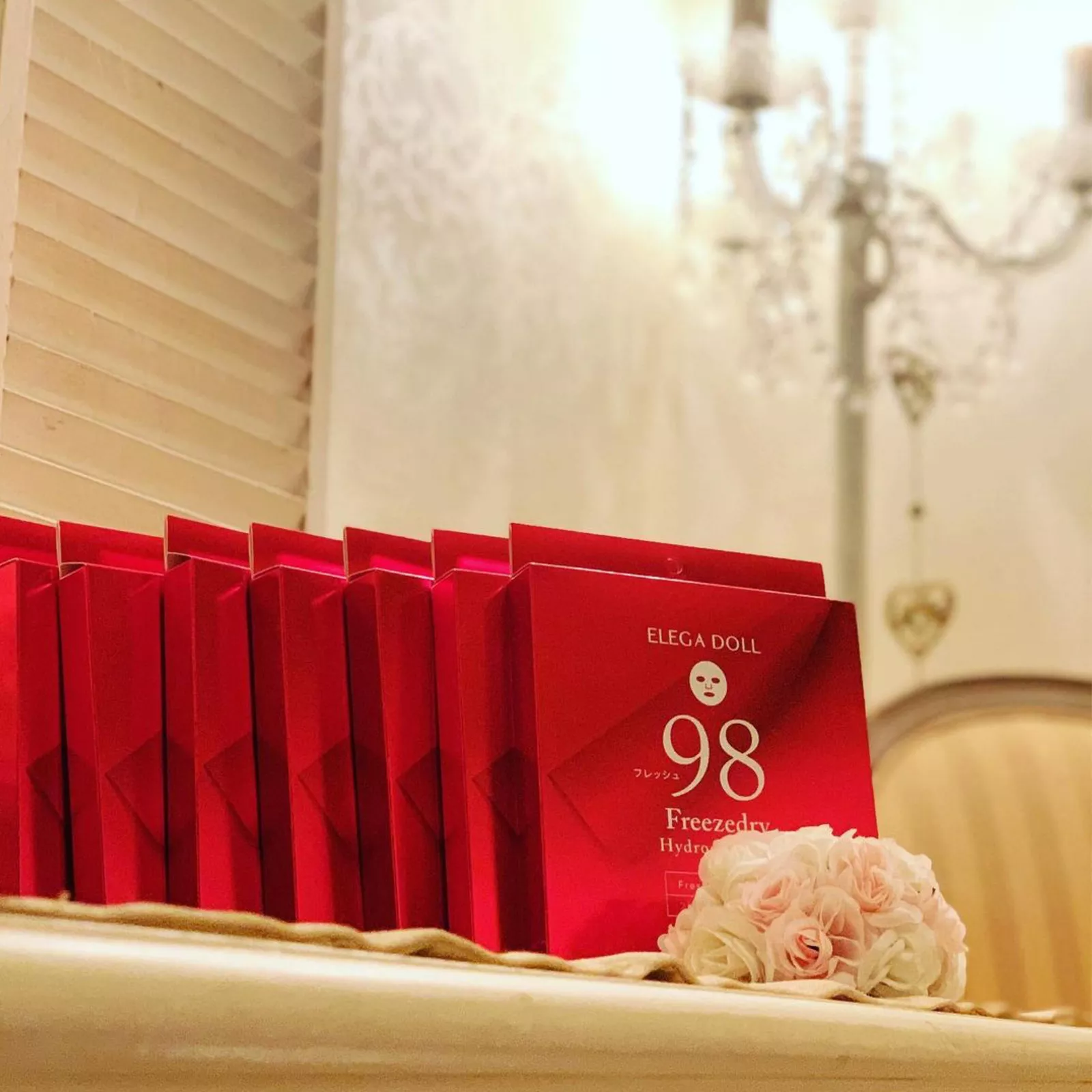 Гидрогелевая маска для лица с фуллереном Элега Долл Фреш 98, 3 шт. Elega Doll Fresh 98 Hydrogel Mask.