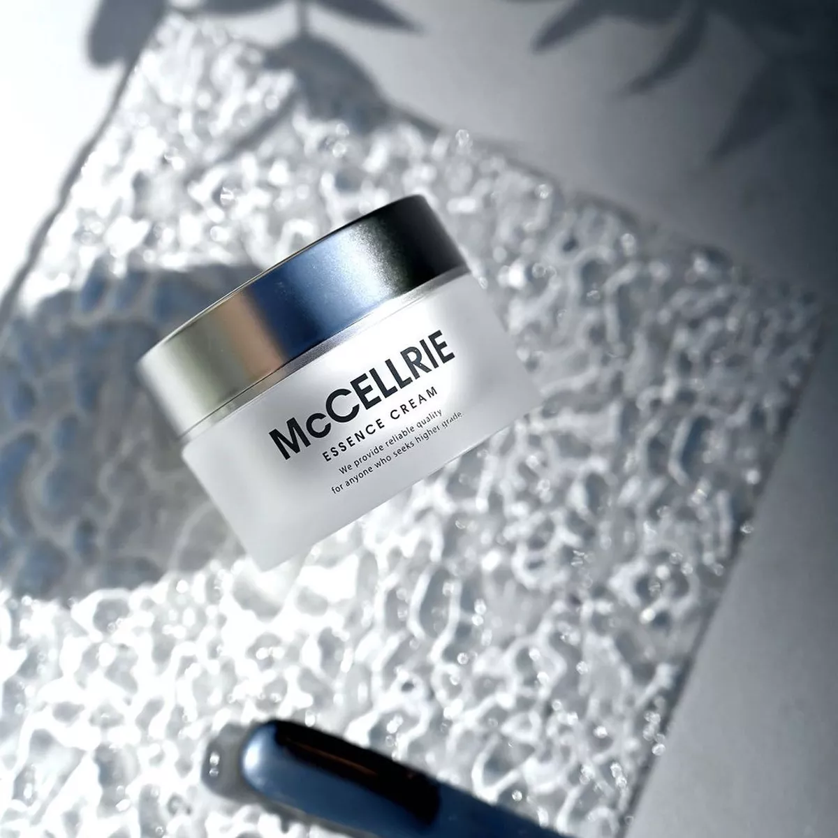 Эссенция-крем для лица МакКой МакСелри, 30 г  McCoy McCellrie Essence Cream.
