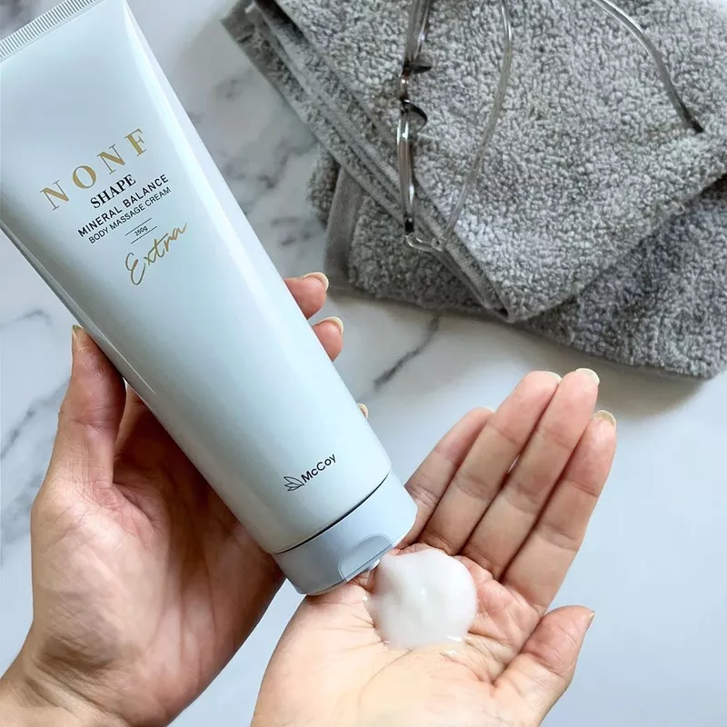 Массажный крем балансирующий на основе минералов «Форма» Нон Ф Экстра МакКой, 250 г McCoy Non F Shape Mineral Balance Body Massage Cream Extra.